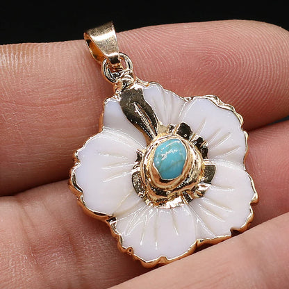 Natural Shell Flower Pendant