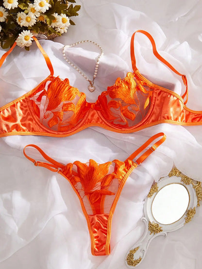 Lace Underwire Bra Panty Set