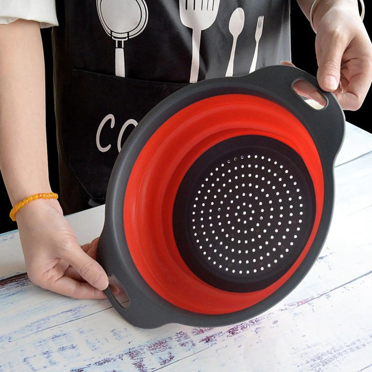 Collapsible Pasta Strainer