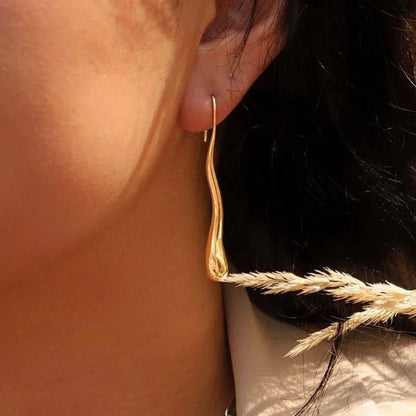 Waterdrop Gold Dangle Earrings