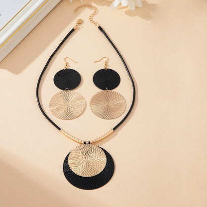 Round Pendant Necklace Earring Set