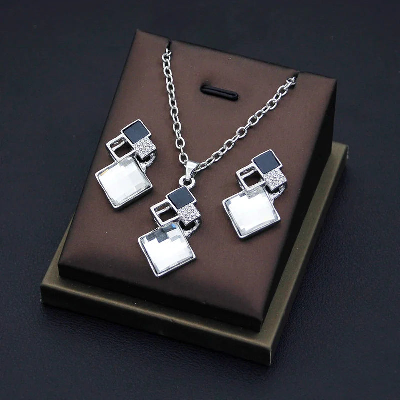 Crystal Pendant Bridal Jewelry Set