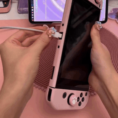 65W Little Robot Multi-Device Charger